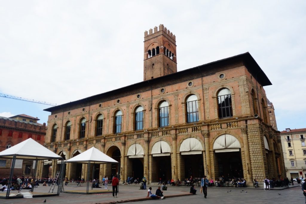 Cityguide Bologna Piazza Maggiore
