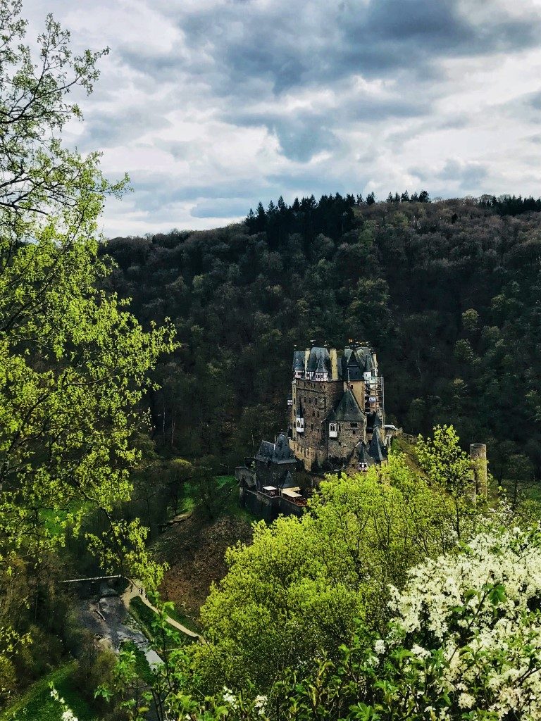 Geierlay hangbrug Burg Eltz